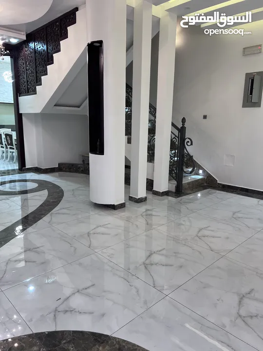 فله راقية ف المعبيله مقابل مسقط مول للإيجار .. villa for rent in Mubaila , opposite to Muscat mall