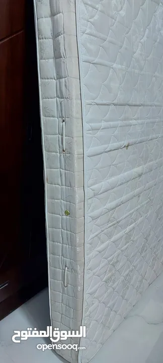 Mattress deluxe comfort used  189x200 only 15 omr
