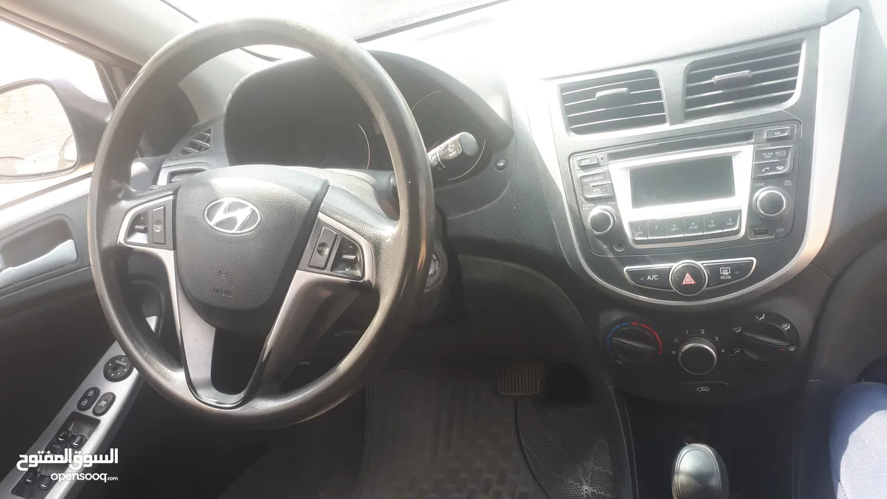هونداي اكسنت للبيع