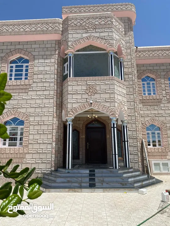 6 Bedrooms Villa for Sale in AlKhuwair REF:1155R