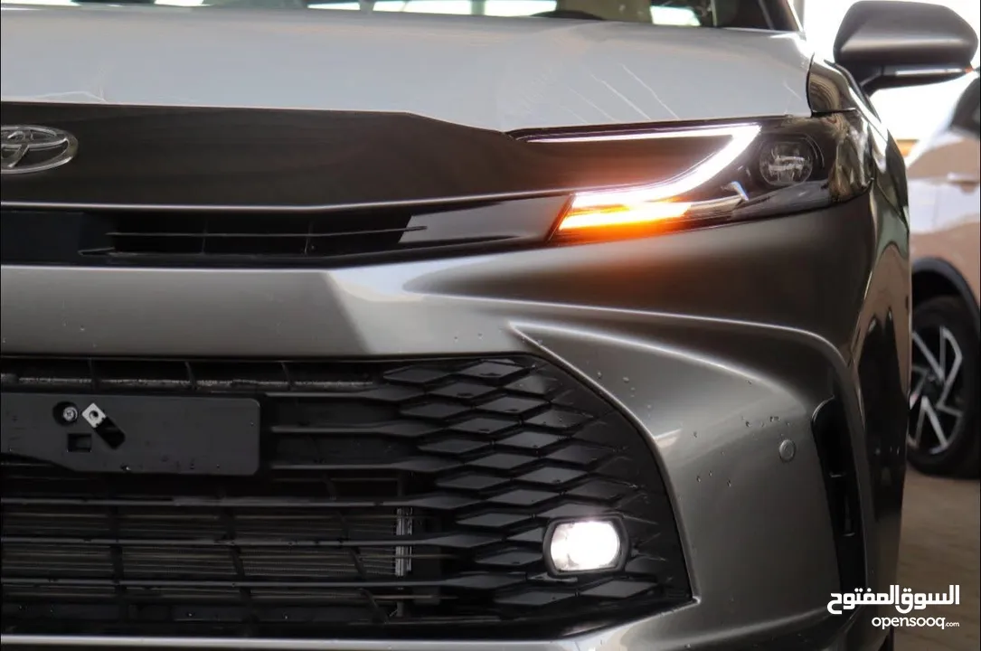 TOYOTA CAMRY GLE 2025
