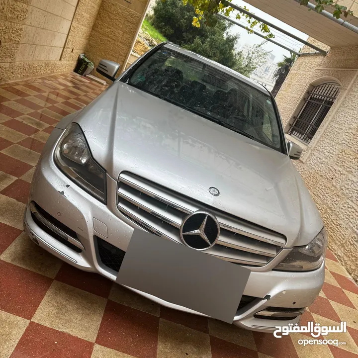 سيارة مرسيدس للبيع