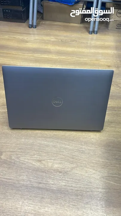 للبيع لابتوبdell latitude e7400 core i7,تاتش سكرين بحالة. ممتازة