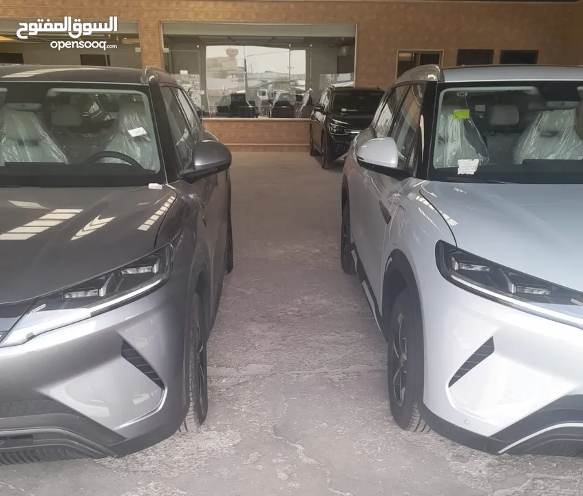 جيب عائلي يوان أب.فل اضافات.بانوراما.بطارية 45K.مدى 405Km.زيرو.كفالة 6 سنوات.حرة/رديات ضريبية
