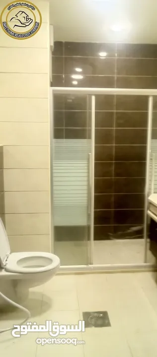 شقة مميزة للبيع بأجمل مناطق الكرسي - قرب المخابرات 210م تشطيب سوبر ديلوكس بسعر مغري