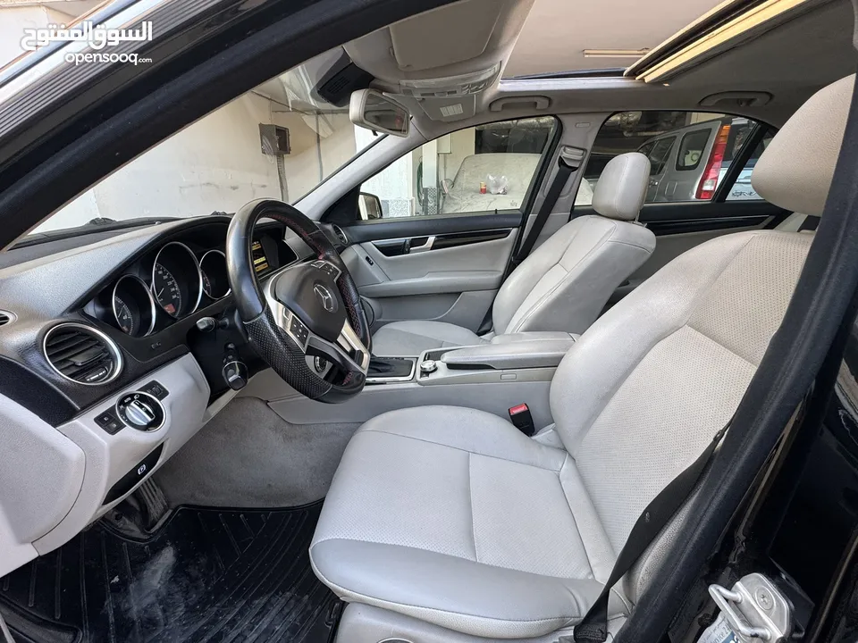 Mercedes C-Class C 200  مرسيدس c200 2012