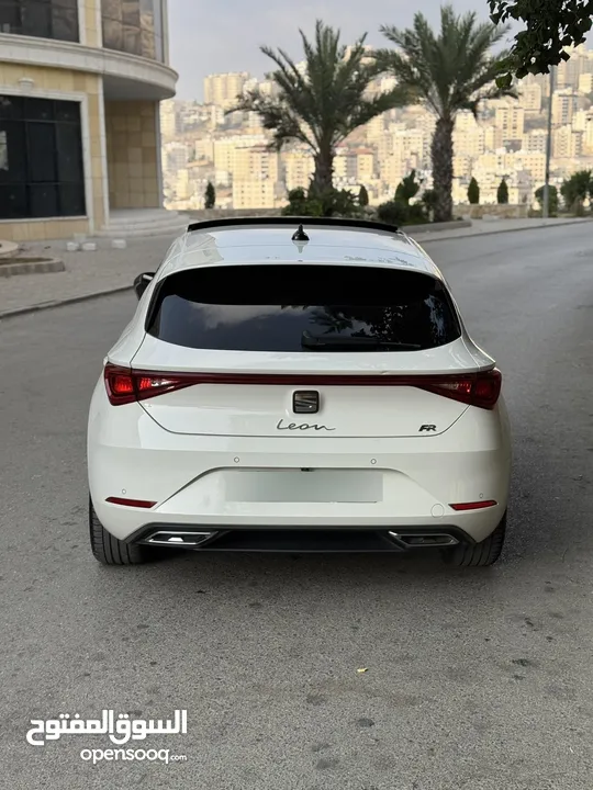 سيات ليون اف القصه الجديده