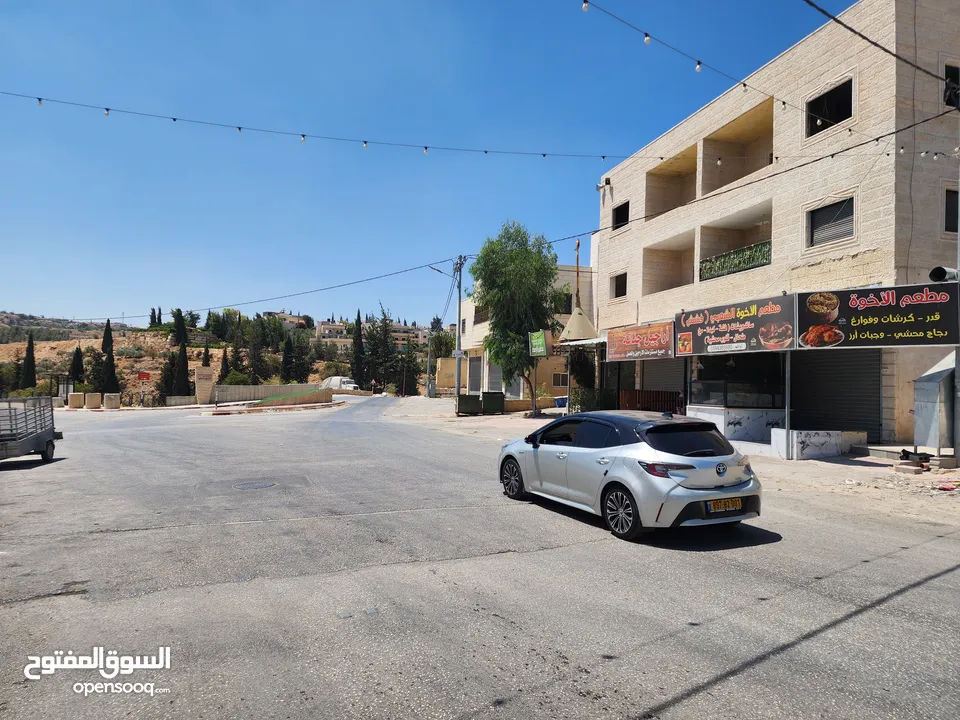 محل للايجار على شارع المنطقة الصناعية جناتا