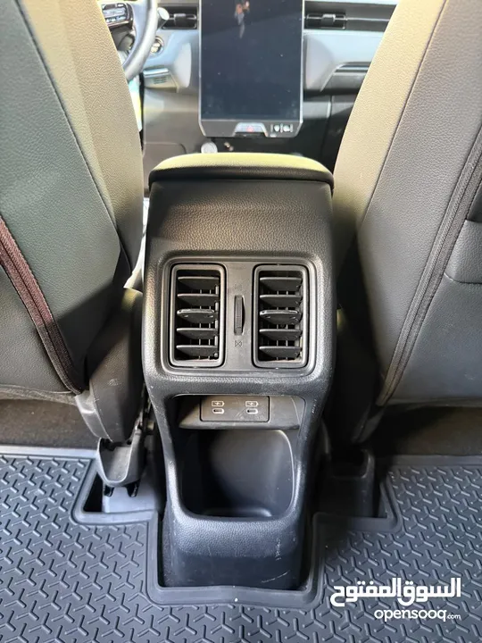 للبيع اعلى صنف HONDA e:NP1 2023