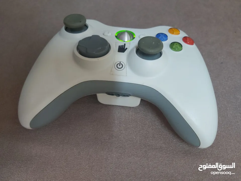 يد تحكم Xbox 360 لاسلكية أصلية (لون ابيض)
