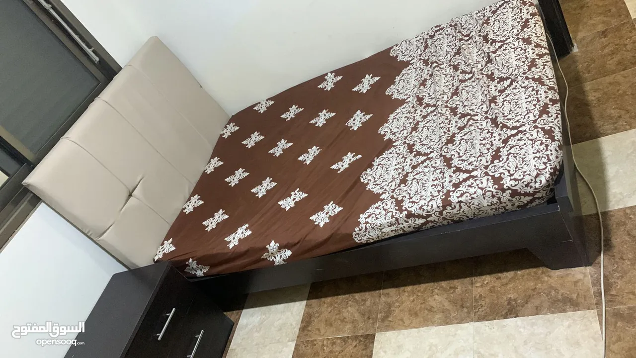 نشتري جميع انواع الاثاث