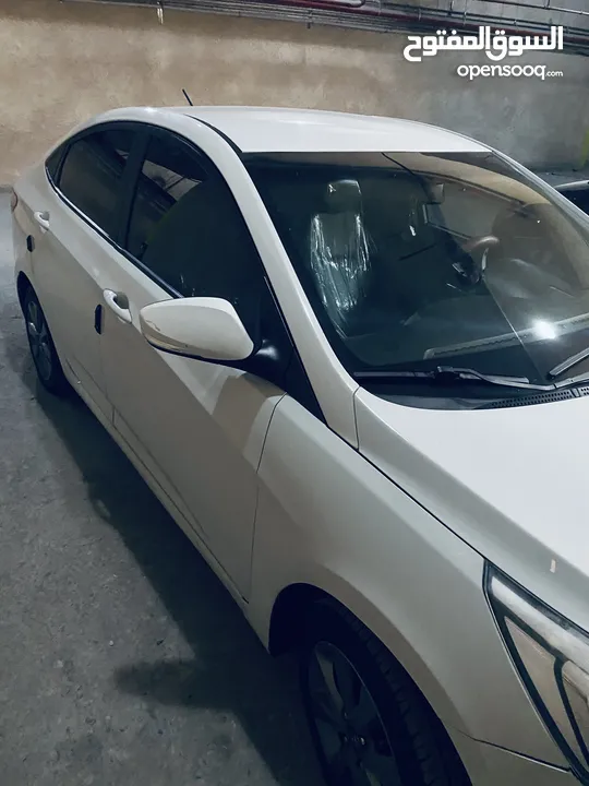 اكسنت 2018 للبيع