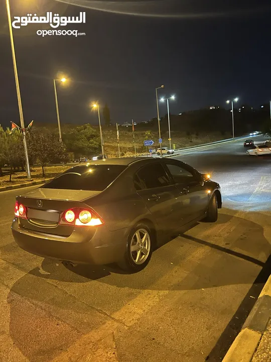 Honda civic VITIC 2006 محولة واجهة امامية 2010