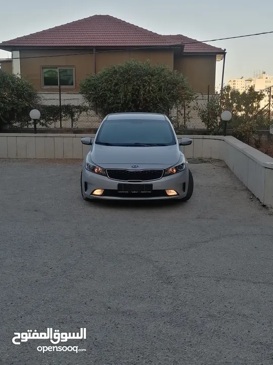 كيا K3 / ماتور 1600 / ديزل اقتصاديه الأكثر طلبا / موديل 2017 /اصل كوري