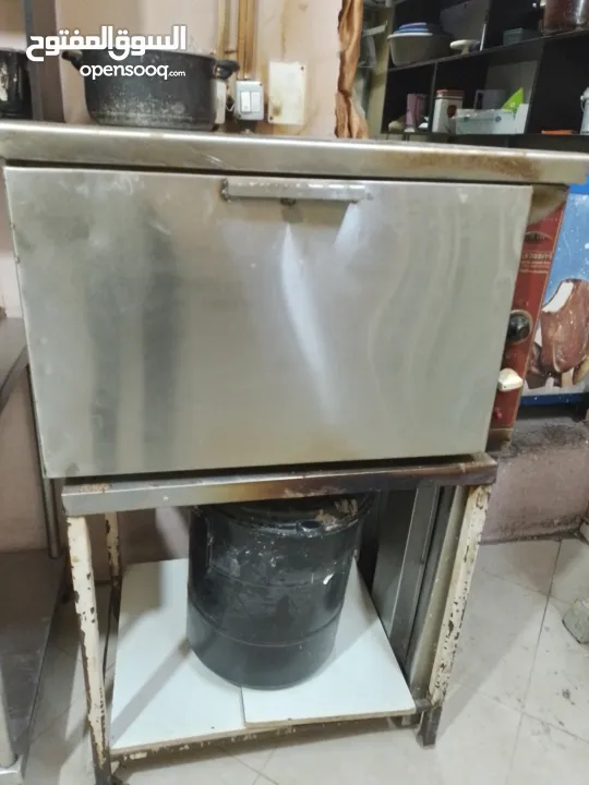 معدات محل حلويات