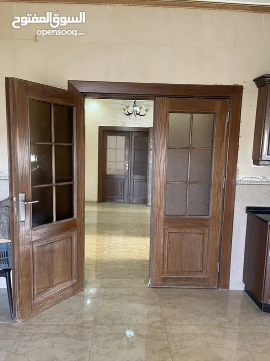 بيت طابق ثاني مستقل للإيجار مساحة 250 متر