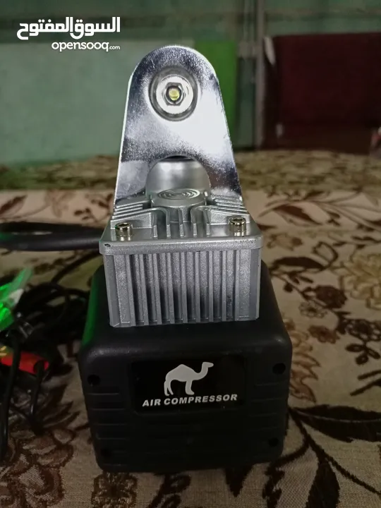 طقم مقاعد اربع قطع  واكسسوارات متنوعه