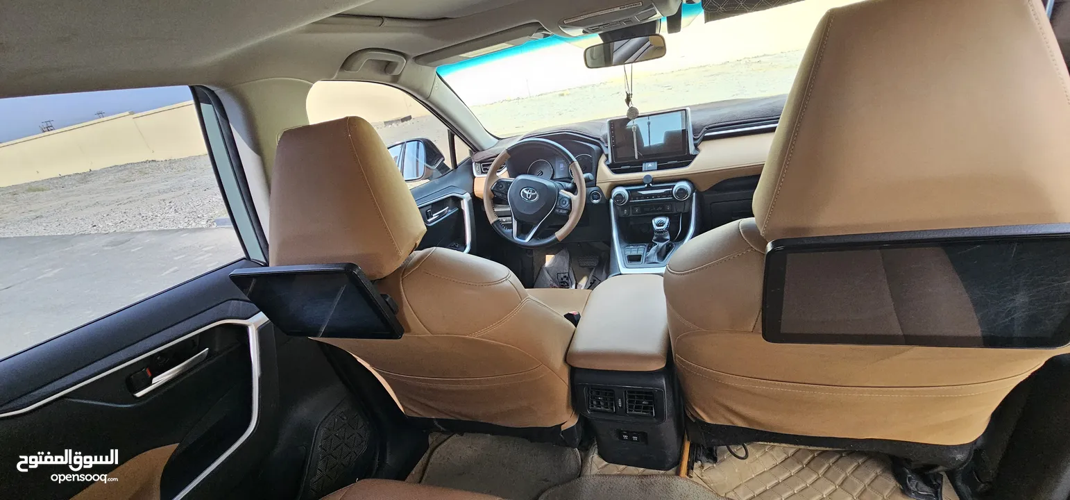 RAV4 XLE full option راف فور  فول ابشن XLE