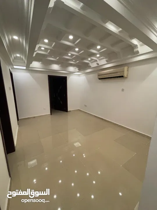 For rent Villa in al qurm  للإيجار فيلا في القرم