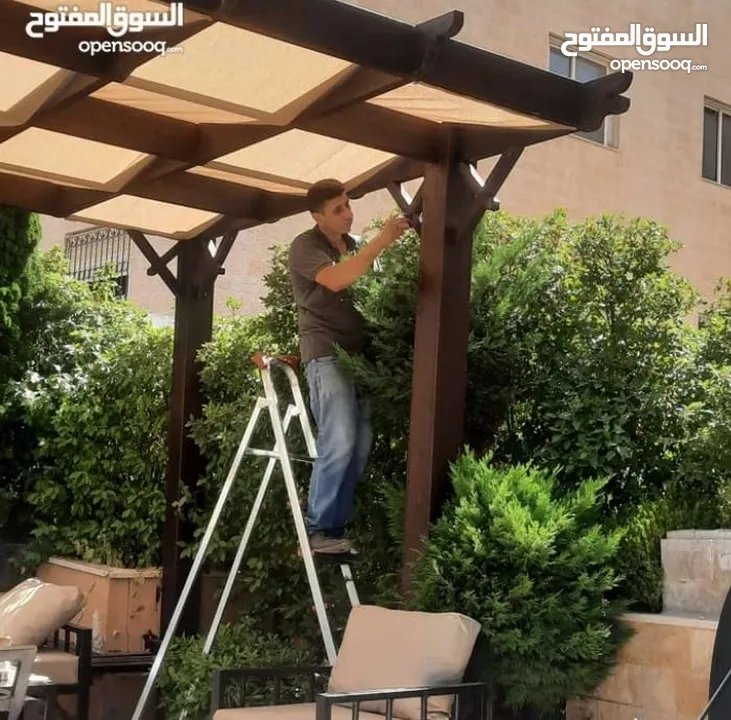 مظلات خشبيه واسوار خشبيه  للحدائق والمزارع و الترس