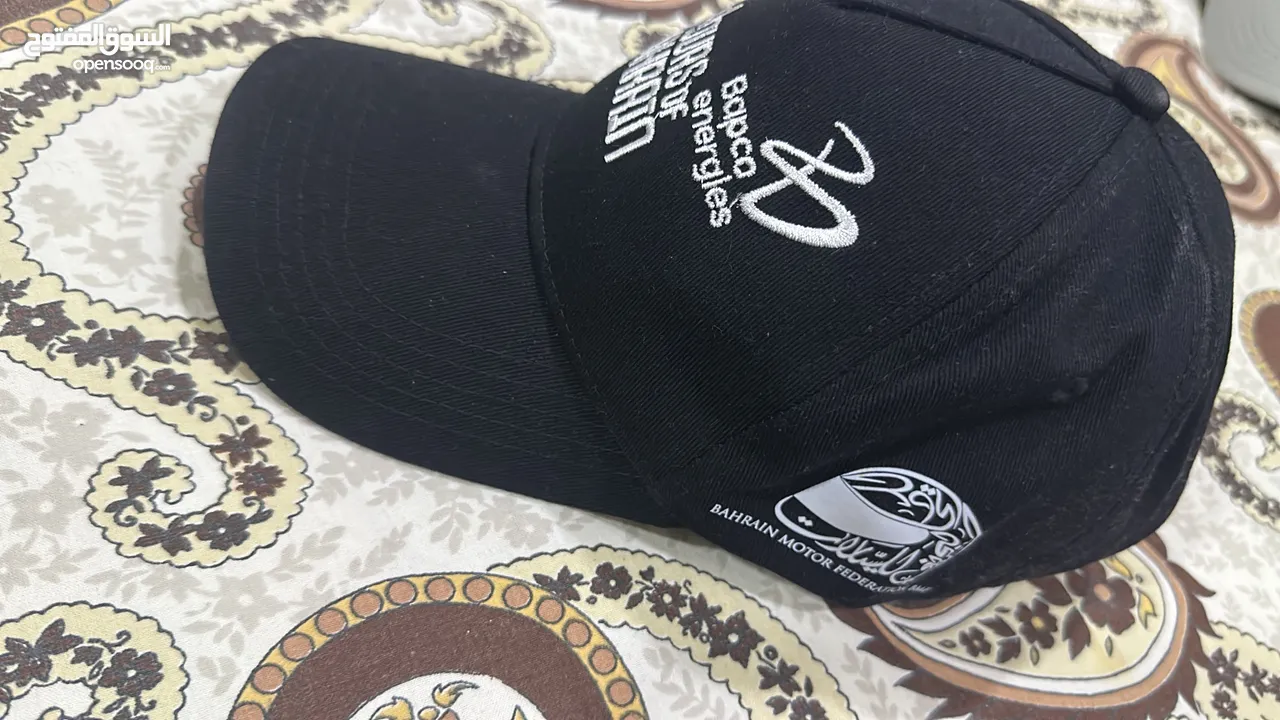 للبيع مجموعة من القبعات من حلبة البحرين الدولية أصليين لا يفوتك جد For sale original hats from BIC