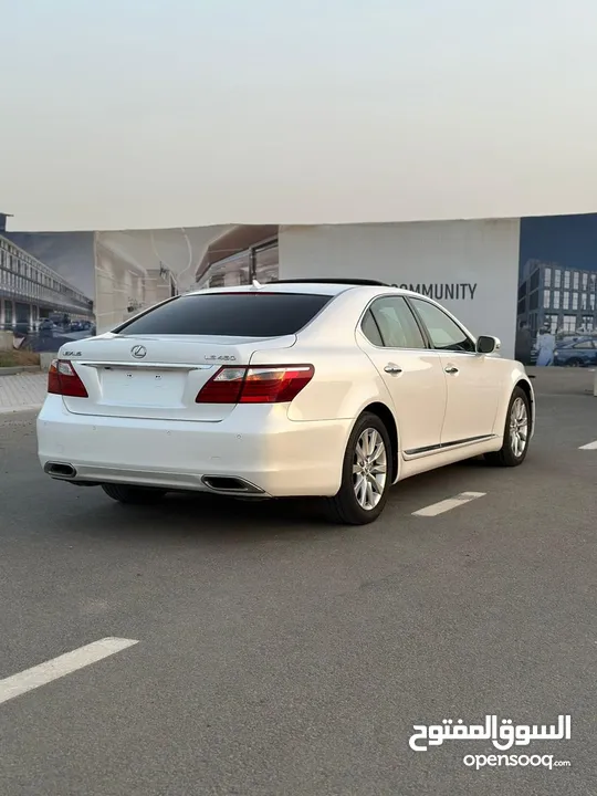 لكزس LS460 شورت 2010 نظيفه جدا