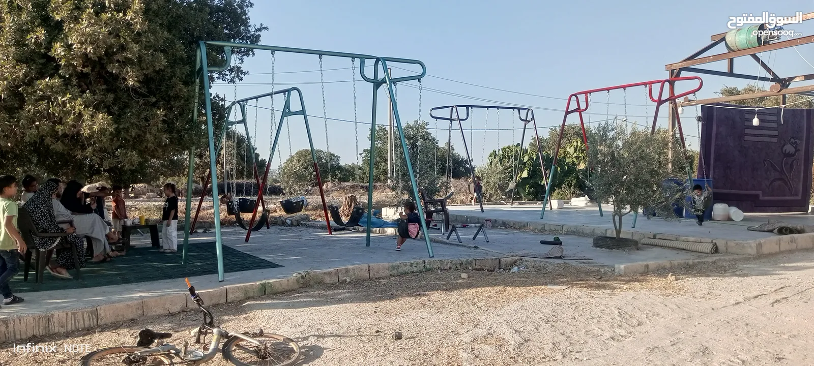 مراجيح برتفاع 3 متر