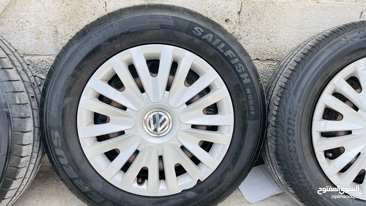 جنط حديد 15 مع كوشوك قياس 195/65/15 مع طاسات الشركةشركة بحالة الوكالة