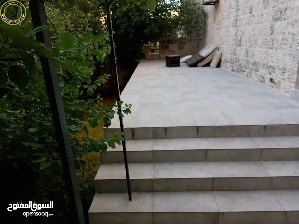 شقة مميزة للبيع في دير غبار - قرب دوار الهاشميين 180م مع حديقة وترسات 150م بسعر مغري