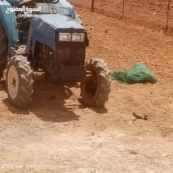 تركتر اسكي   دفع رباعي  4×4    35   حصان   لا يحتاج ل شيء.  التواصل ؏ الخاص ‌:*