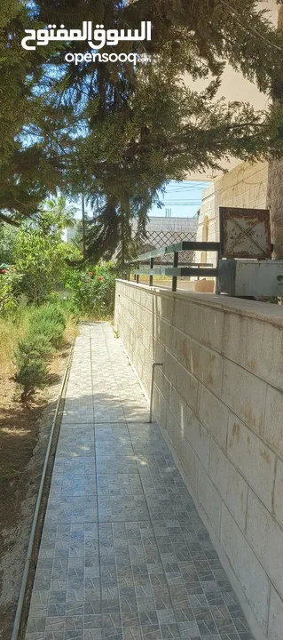 فيلا طابقين وروف