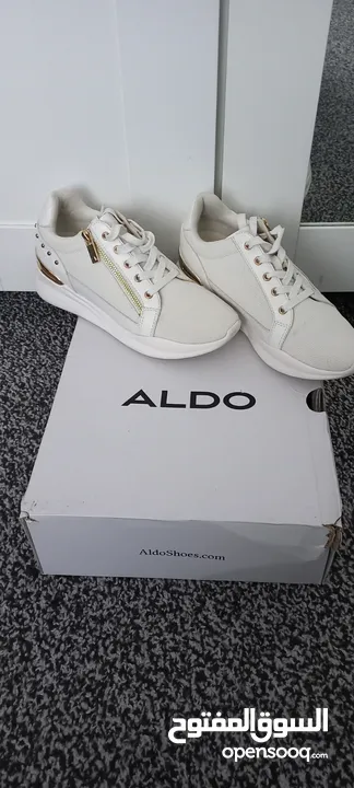 حذاء للبيع aldo  سعرو 20دينار