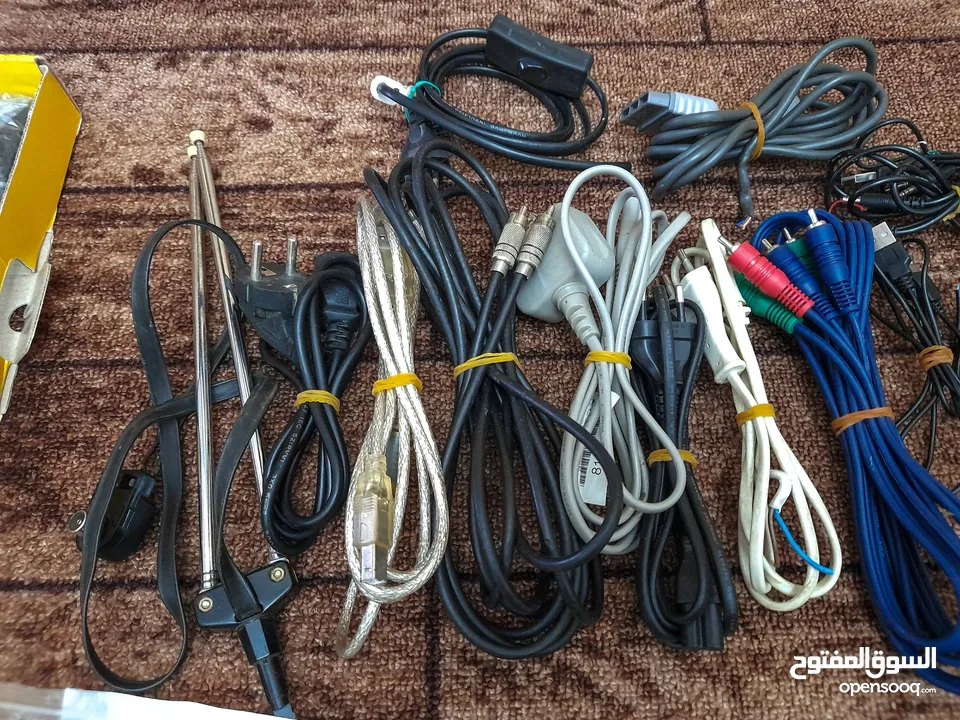 مجموعة متفرقات للبيع