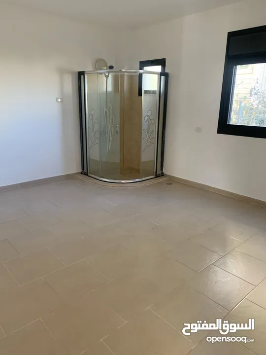 تأجير شقة طابق اول واد ابو اكتيلة