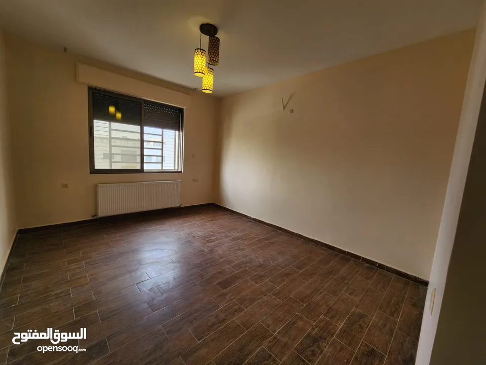 شقة للبيع في حي الصحابة - ref : 14578
