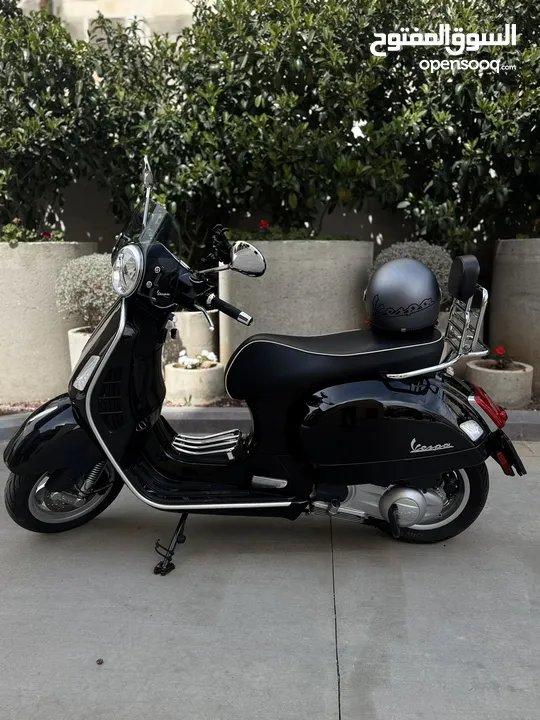 Vespa PIAGGIO GTS300 / Super clean / Black