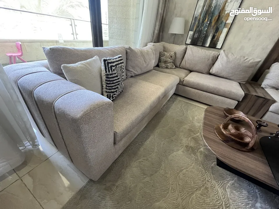 طقم كورنر مودرن Q design استخدم قليل