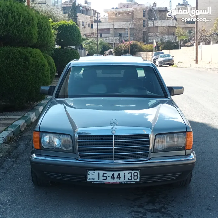 Mercedes  300 SE تب نضافة