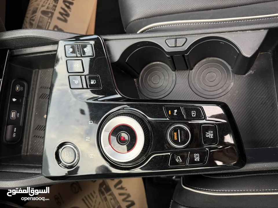 كيا سبورتاج GT Line ترخيص 2022 محرك 1600 هايبرد plug in/يقطع على الشحنه 65 كيلو متر  271 حصان