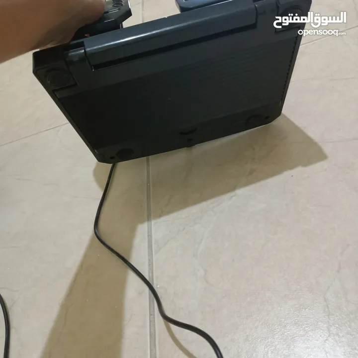 سترينج بلايستيشن اصلي من شركة بلايستيشن مستعمل بحالة الوكاله تم استعماله مرتين فقط يشتغل على ps4 ps3
