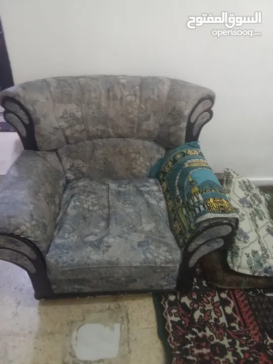 كنب شبه جديد للبيع