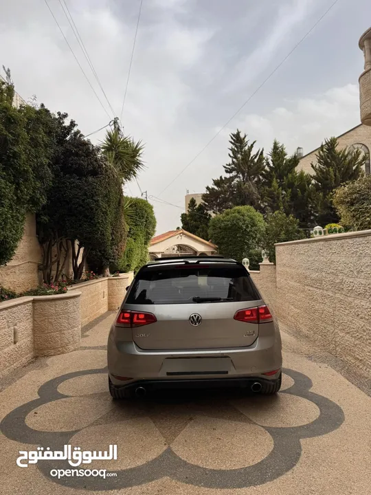 جولف موديل 2017 بحالة ممتازة