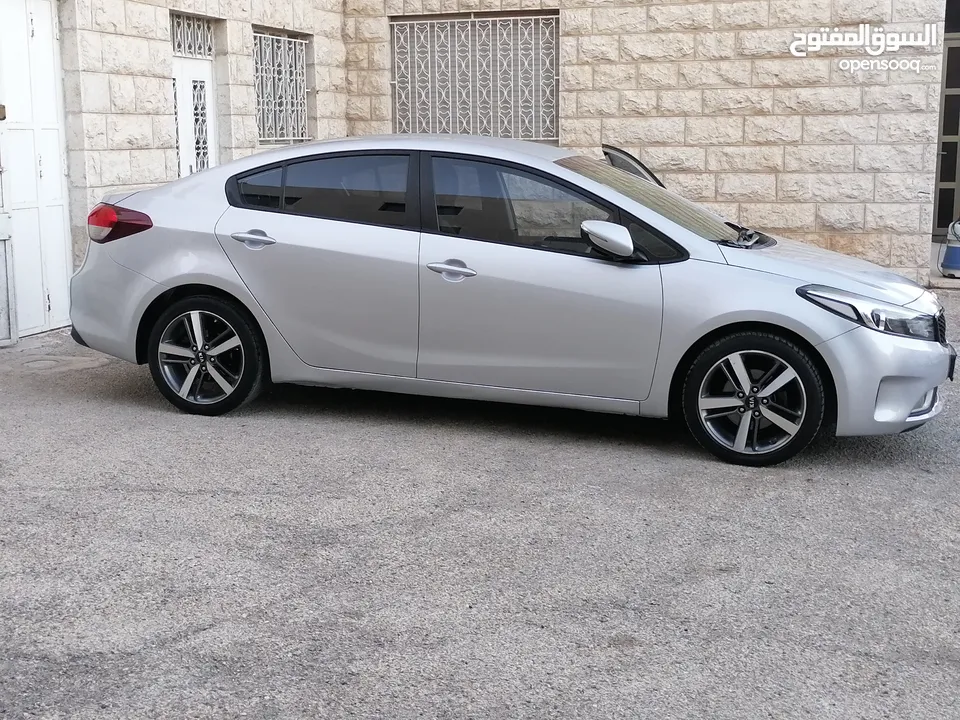 كيا K3 / ماتور 1600 / ديزل اقتصاديه الأكثر طلبا / موديل 2017 /اصل كوري