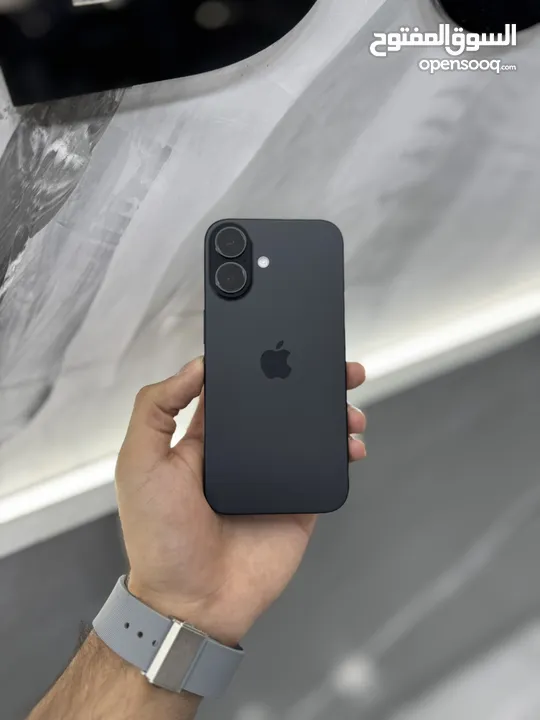ايفون 16 128GB جيجا لون اسود او زهري او ازرق اجهزة لا تعد انها مستخدمة نسبة البطارية 100%