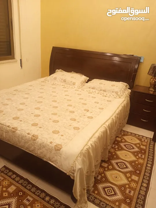 شقه للبيع طابق ارضي موقع مميز