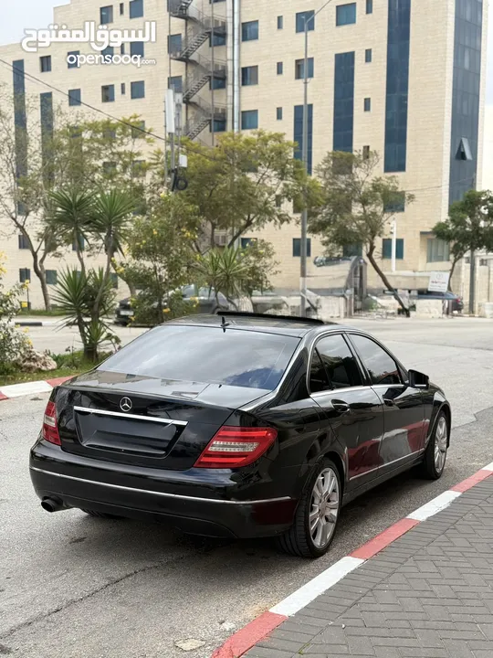 مرسيدس. C200. مع. فتحه. بسعررررر حرق بويه. شركه. بسعررررر حرق حرق