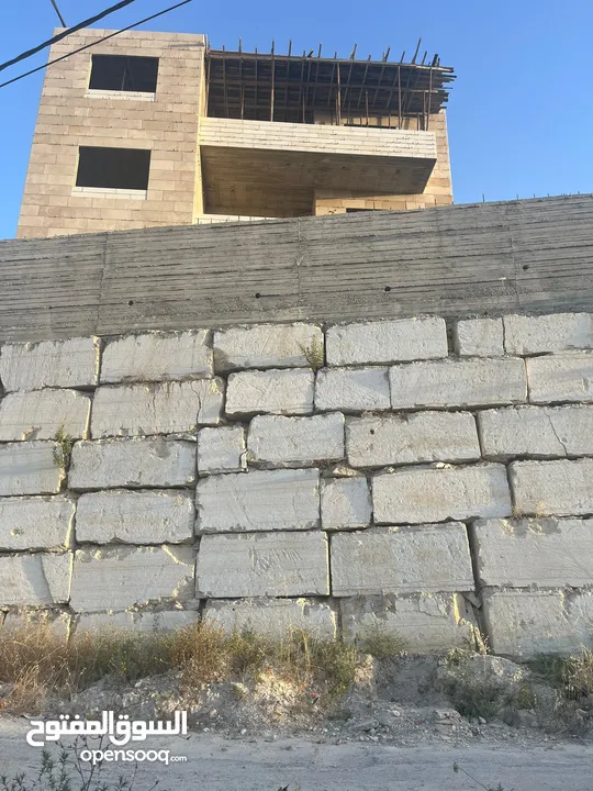 شقة ارضية مطلة