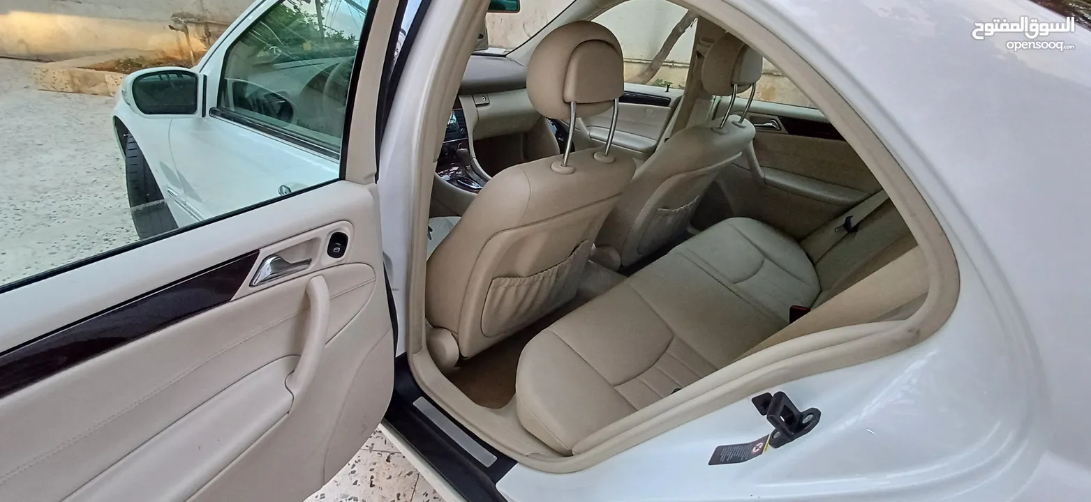 Mercedes Benz C320 مرسيدس كاكوية