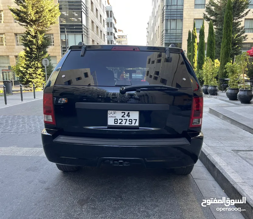 جيب جراند شيروكي موديل 2005  ‎ بحالة ممتازة / فل كامل Black Edition