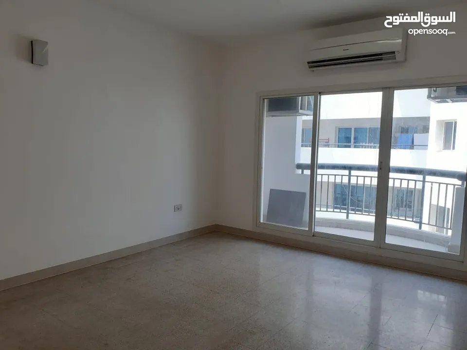 3 BR Large Penthouse Flat in Khuwiar - Service Road